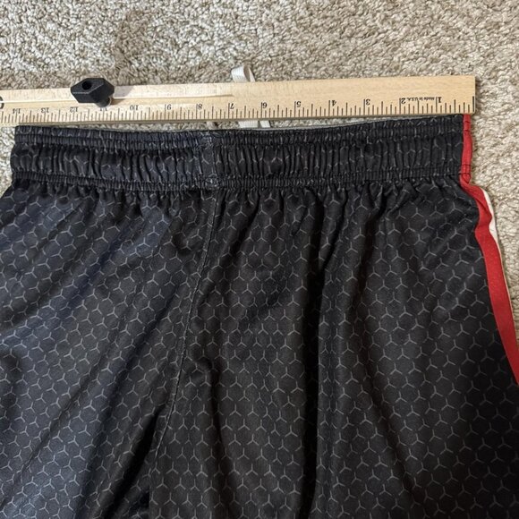 Under Armour Shorts Boys Large Black White Red Athletic Basketball Drawstring - Picture 4 of 7